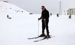 BİTLİS - Vali Karaömeroğlu, El-Aman Hanı Kayak Merkezi'nde incelemede bulundu