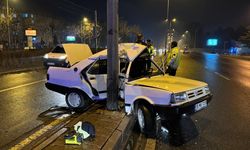 KAYSERİ - Trafik kazasında 2'si çocuk 4 kişi yaralandı