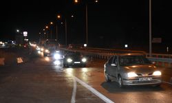 KIRIKKALE - "Kilit kavşak" Kırıkkale'de trafik yoğunluğu yaşanıyor