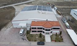 Çatısı güneş enerjisi santraline dönüştürülen fabrika elektrik faturasını düşürdü