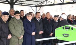 KONYA - Gelecek Partisi Genel Başkanı Davutoğlu, dayısının cenaze törenine katıldı
