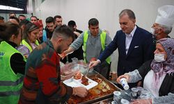 ADANA - AK Parti Sözcüsü Ömer Çelik, iftar programına katıldı