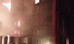 ADANA - Plastik fabrikasında çıkan yangın kontrol altına alındı