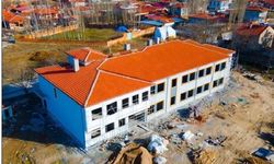 Afyonkarahisar İl Özel İdaresi okul inşaatlarını hızla tamamlıyor