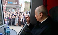 MHP Lideri Bahçeli, Cumhur İttifakı ABB Başkan Adayı Altınok ile Keçiören’de halkı selamladı
