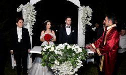 ANKARA - İYİ Parti Genel Başkanı Akşener eski milletvekili Korkmaz'ın kızının düğününe katıldı