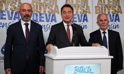 BİTLİS - DEVA Partisi Genel Başkanı Babacan, iftar programına katıldı