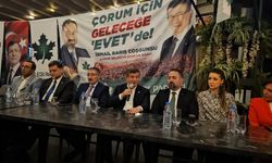 ÇORUM - Gelecek Partisi Genel Başkanı Davutoğlu, iftar programına katıldı