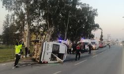 MERSİN - Kamyonet ile çarpışan minibüsteki 6 tarım işçisi yaralandı