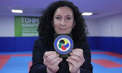 SAKARYA - Kuşak bağlayarak başladığı karatede Sakarya'nın ilk kadın Avrupa hakemi oldu