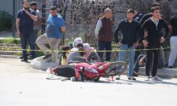 ADANA - Otomobille çarpışan motosikletteki 1 kişi öldü, 1 kişi yaralandı (2)
