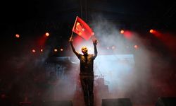 AFYONKARAHİSAR - Haluk Levent, Afyonkarahisar'da 23 Nisan kutlamalarında sahne aldı