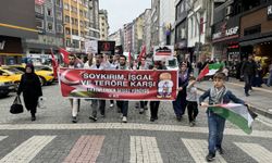 Rize'de sağlık çalışanları "sessiz yürüyüş" yaparak İsrail'i protesto etti