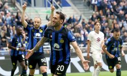 Şampiyon Inter, Torino’yu Hakan Çalhanoğlu’nun golleriyle mağlup etti