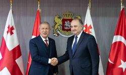 TBMM Milli Savunma Komisyonu Başkanı Akar, Gürcistan Savunma Bakanı ile görüştü