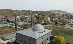 "Ulu Camii’de Ermeniler 285 Türk’ü diri diri yaktı"