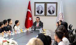 ANKARA - Milli Eğitim Bakanı Tekin, Türk Cumhuriyetlerinden çocuklarla bir araya geldi