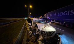 DÜZCE - İki aracın karıştığı kazada 2 kişi yaralandı
