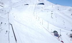 ERZURUM - Kış turizmini bahara taşıyan Palandöken, bayramda kayak için rezervasyon aldı