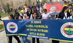 Sinop Fenerbahçeliler Derneğinden 23 Nisan yürüyüşü