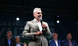 HATAY - Hatay Büyükşehir Belediye Başkanlığını kazanan Mehmet Öntürk, İskenderun'da konuştu