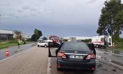 HATAY - İki otomobilin çarpışması sonucu 4 kişi yaralandı
