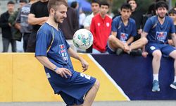 SAMSUN - Red Bull Four 2 Score Futbol Turnuvası'nın Türkiye finali, Samsun'da yapıldı