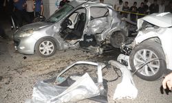 ŞIRNAK - İki otomobilin çarpıştığı kazada 3 kişi yaralandı