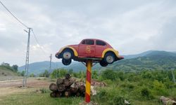 Geçen yıl sarı-kırmızıya boyanan Ovacuma vosvosunun rengi bu sene değişmedi