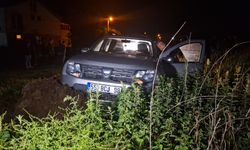 Samsun'da toprak yığınına çarpan otomobilin sürücüsü öldü