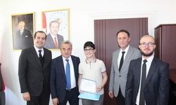 Bursluluk sınavında Türkiye birincisi oldu