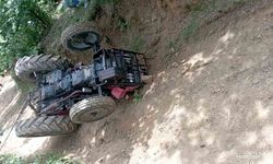 Devrilen traktörün altında kalan adam hayatını kaybetti