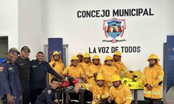 Kolombiya’da Necocli Belediyesi İtfaiye Ekibine Ekipman Desteği