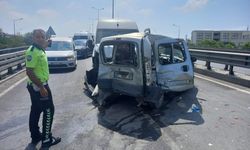 Manavgat’ta iki araç çarpıştı: 2 yaralı