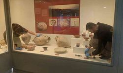 Tarihi eserlere deprem önlemi: Müze mumuyla sabitleniyor