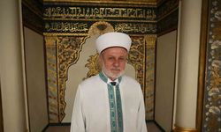 Ulu Cami’nin 25 senelik baş imamı emekli oldu