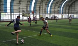 BİTLİS - Tatvan'da öğretmenler arası futbol turnuvası düzenlendi
