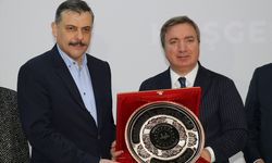 ERZİNCAN - Erzurum Valisi Mustafa Çiftçi, "Hafız Kal Yarışması"nda Türkiye birincisi oldu