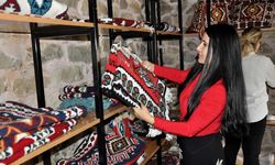 HAKKARİ - Çukurca'da yöresel ürünler Zap Kadın Kooperatifinde pazarlanıyor