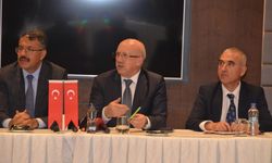 HAKKARİ - Ticaret Bakan Yardımcısı Uçarmak, Hakkari'de STK temsilcileriyle bir araya geldi
