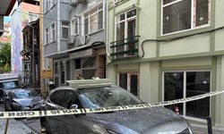 İSTANBUL - Beşiktaş'ta 4 katlı binanın tadilat yapılan ikinci katındaki dairede patlama meydana geldi (2)