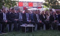 MANİSA - CHP Genel Başkanı Özel, "Türkiye'nin Aynası: Soma" belgeselini izledi