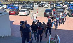 MUĞLA - Bodrum'da göçmen kaçakçılığı iddiasıyla yakalanan 5 zanlı tutuklandı
