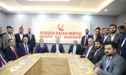 ŞANLIURFA - Yeniden Refah Partisi Genel Başkanı Erbakan, Şanlıurfa'da ziyaretlerde bulundu