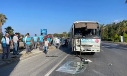 Antalya’da belediye ve otel personelini taşıyan araçlar çarpıştı: 6 yaralı