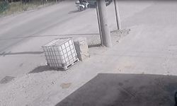 Bilecik’te otomobil sürücüsünün dikkatsizliği güvenlik kameralara yansıdı
