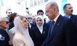 Cumhurbaşkanı Recep Tayyip Erdoğan, önceki gün vefat eden eski başbakan Tansu Çiller’in eşi Özer Uçuran Çiller’in eşi için Levent’te bulunan Barbaros Hayrettin Paşa Camii’nde düzenlenen cenaze törenine katıldı.
