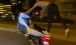 Trafikte motosiklet üzerinde akrobatik hareketler cezasız kalmadı