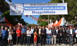 MANİSA - Üniversite öğrencileri, Filistin'e destek için kermes düzenledi