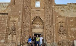 Türk Nöroloji Derneği, zirve tırmanışı öncesi İshak Paşa Sarayı’nda